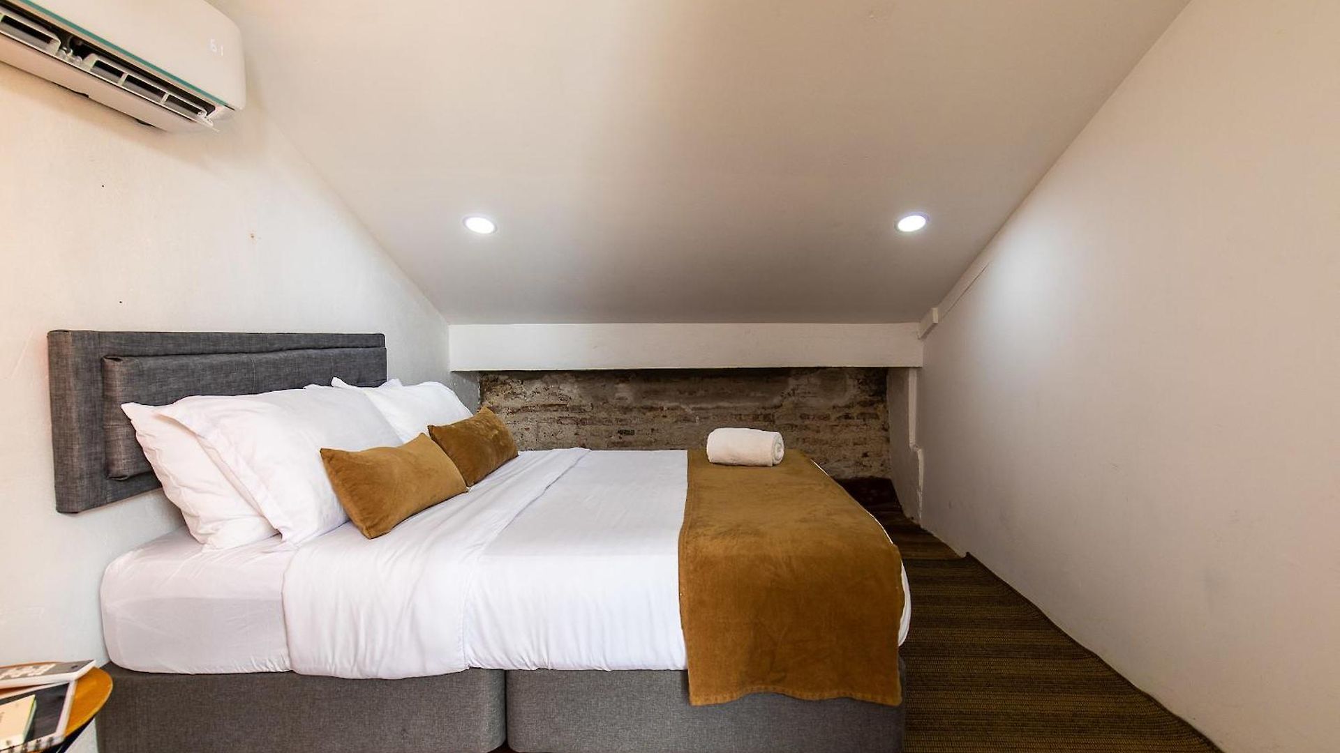 Сasa de vacaciones House With Private Pool & Rooftop *