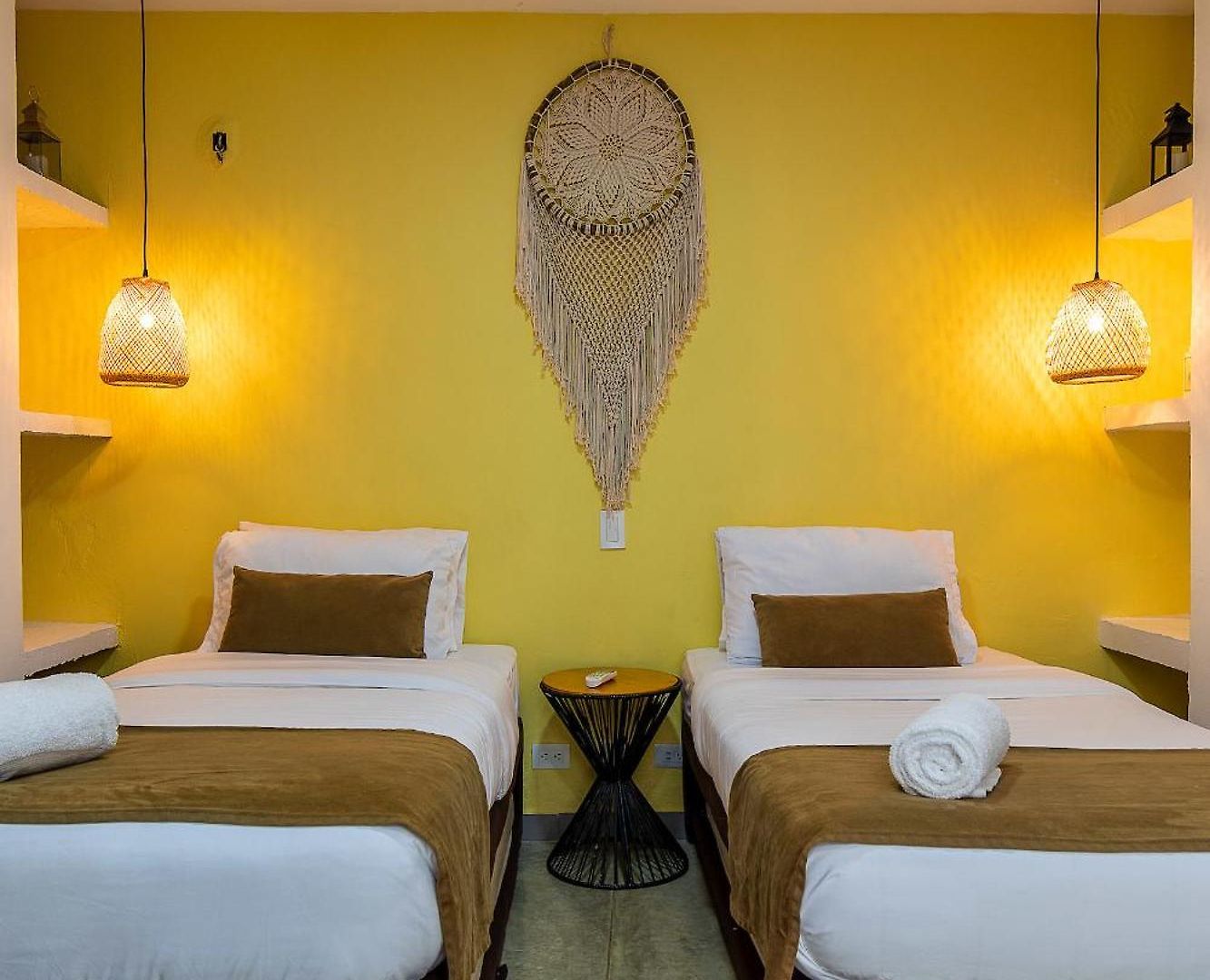 House With Private Pool & Rooftop Сasa de vacaciones *