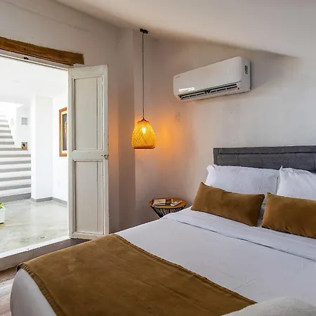 House With Private Pool & Rooftop Сasa de vacaciones Cartagena