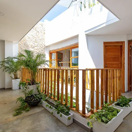 House With Private Pool & Rooftop Сasa de vacaciones Cartagena